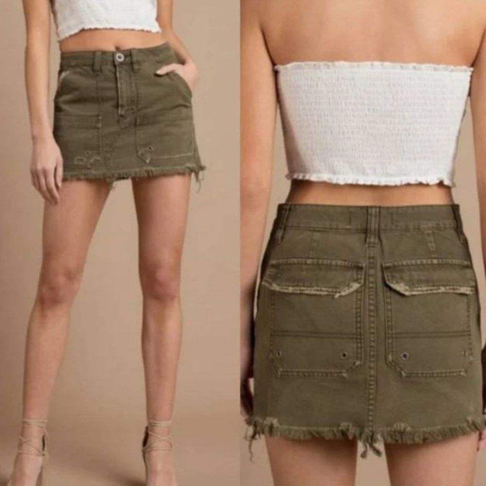 FREE PEOPLE Size 26 Denim Green Cargo Skirt Mini Fringe Utilitarian Distressed